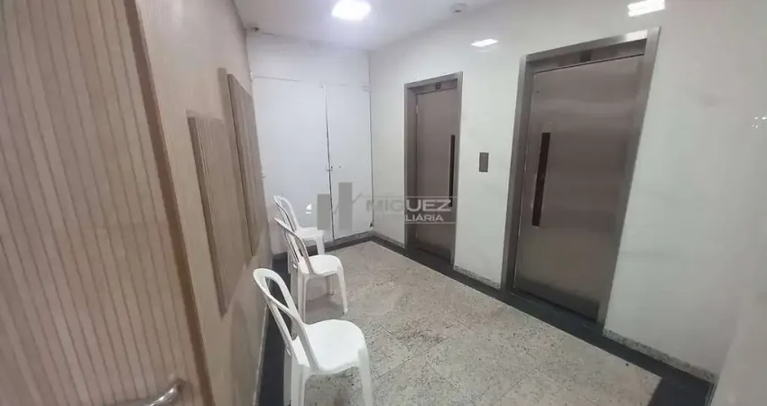 À venda: sala comercial de 40m² na praça da bandeira, em prédio bem-apresentado e muito próximo à haddock lobo. boa opção para escritórios ou consultórios. solicite mais informações.