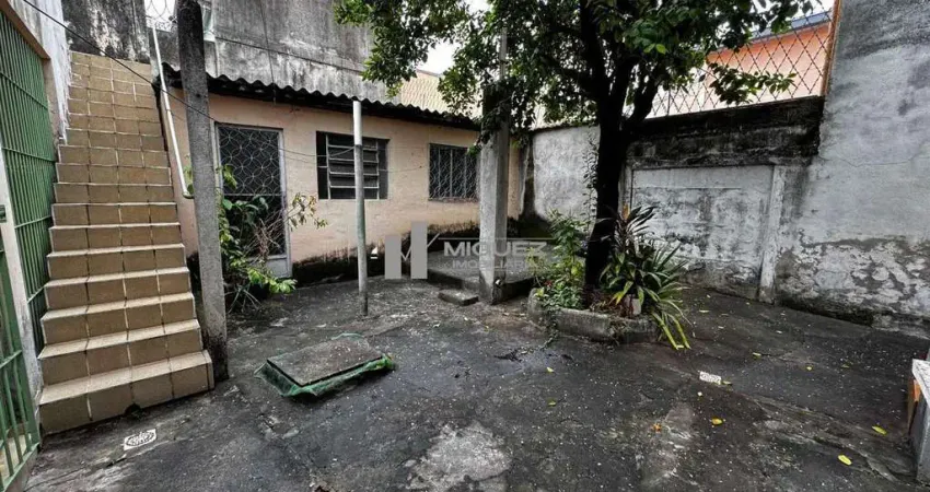 Na rua lopes da cruz, méier - casa à venda com 3 quartos, sendo 1 suite. conta com garagem ampla para 3 carros e ambiente bem distribuído. oportunidade para quem busca espaço e boa localização.