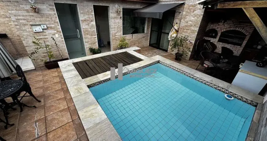 Na rua carvalho alvim, cobertura duplex à venda com 3 quartos, sendo 1 suite. o imóvel dispõe de piscina, sauna, hidromassagem e 4 vagas de garagem, ideal para quem busca amplitude, privacidade e área