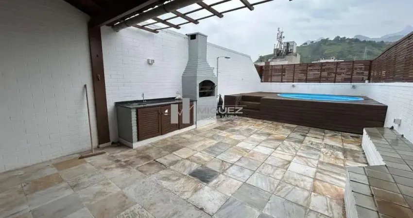 Ampla cobertura com 3 quartos, suite, dependência, varanda, área gourmet, piscina e 3 vagas
