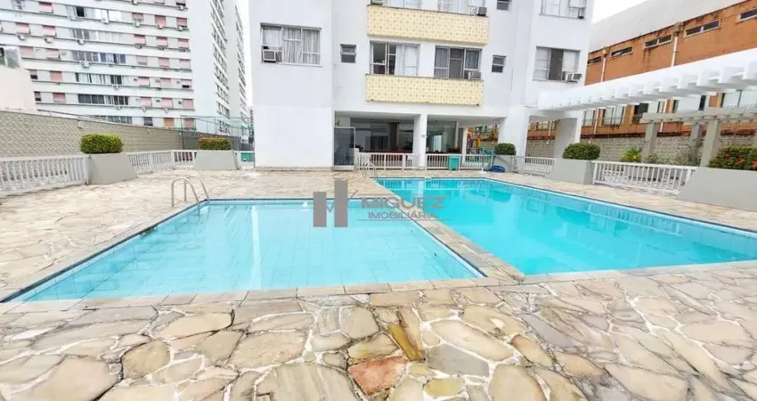 Apartamento a venda com excelente planta, 3 quartos sendo 1 suíte, cozinha ampla, área de serviço, dependências completa e uma vaga de garagem. prédio com piscina, porteiro 24 horas