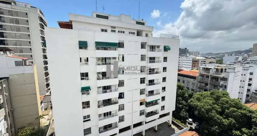 Apartamento para locação rua são francisco xavier (maracanã) localização prática e próximo de tudo. apartamento amplo, são 3 quartos, 1 suíte, 1 vaga.