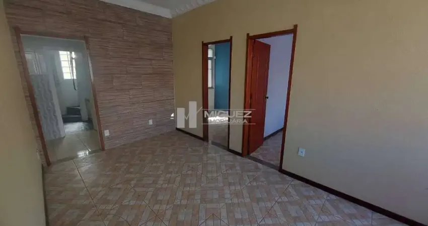Casa para locação na rua agenor moreira, no andaraí, com 2 quartos, 1 edícula e terraço com churrasqueira