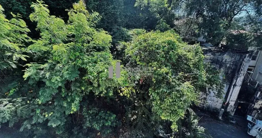 Apartamento à venda na rua campinas, no recanto do grajaú. localizado em uma área tranquila e rodeada por verde, este imóvel conta com 2 quartos, sendo 1 suite, álem de 1 vaga de garagem. ideal para q