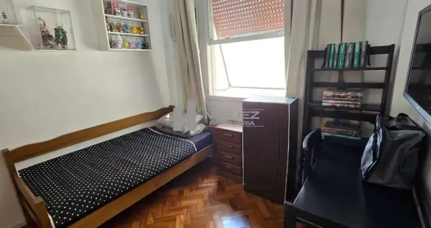 Apartamento pronto para morar! sala, 2 quartos e dependência completa com vaga de garagem em localização privilegiada na tijuca