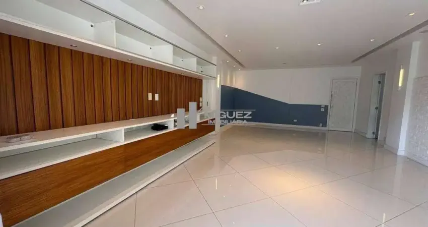 Apartamento à venda na Rua Desembargador Isidro! São 3 varandas, salão, 4 quartos sendo 1 suíte master, copa cozinha, lavanderia, 2 dependências! São 2 vagas de garagem na escritura, prédio com infra