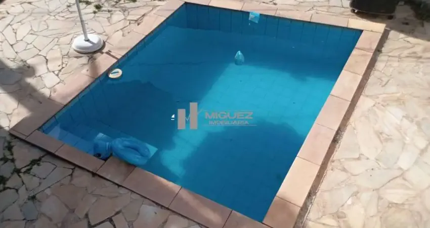 Casa de vila á venda com 3 quartos, sendo 1 suíte e 1 suíte estilo canadense