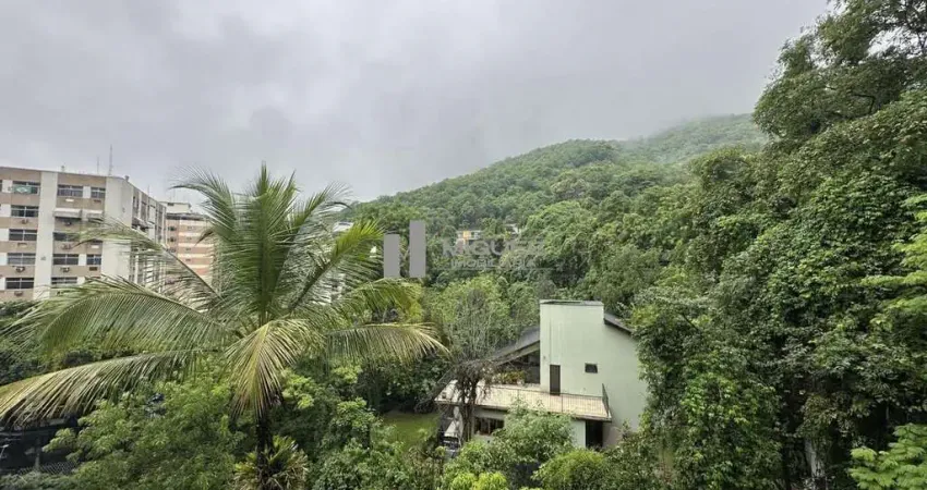 Apartamento à venda no Recanto do Grajaú! Rua Visconde de Santa Isabel (Grajaú), sala 2 quartos sendo 1 suíte, dependência completa, 76 m² e 1 vaga de escritura!!