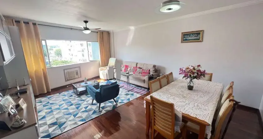 Apartamento a venda, sala em 2 ambientes, 3 quartos, 1 suíte, banheiro social, copa cozinha, dependência completa, 2 vagas de garagem na escritura, Rua Barão de Iguatemi.