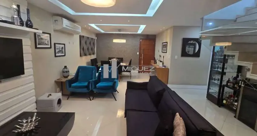 Cobertura espetacular junto ao shopping tijuca! Varanda, 4 quartos sendo 2 suítes, cozinha com armários planejados, terraço com piscina e área gourmet. 235 m². 2 vagas na escritura.