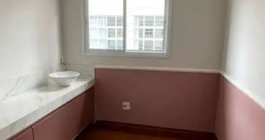 Casa comercial para alugar na Rua Eugênio Bertti, 19, Região Central, Caieiras