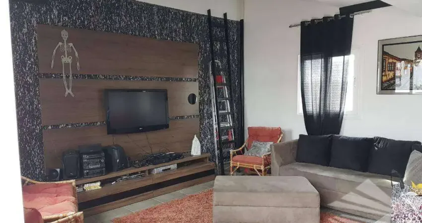 Casa à venda, 390 m² por R$ 1.500.000,00 - Condomínio Jardim Oásis - Taubaté/SP