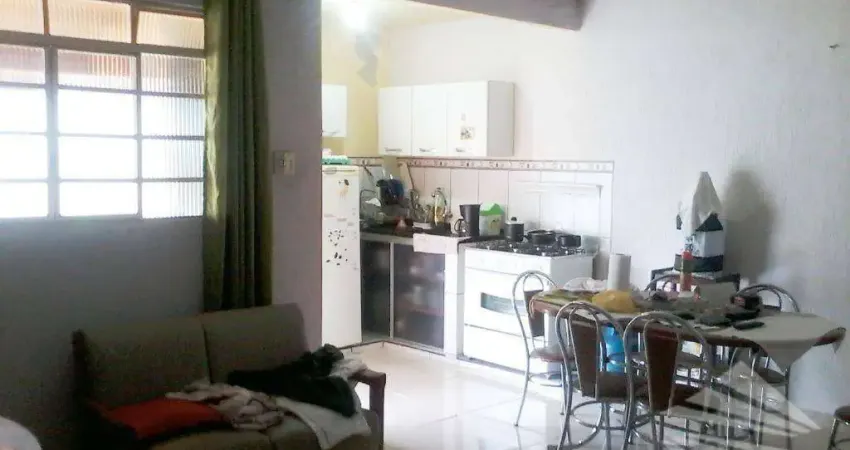 Casa à venda, 210 m² - Chácaras Silvestre - Taubaté/SP