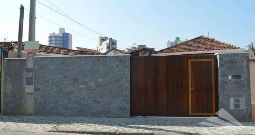 Casa à venda, 178 m² por R$ 850.000,00 - Centro - Taubaté/SP