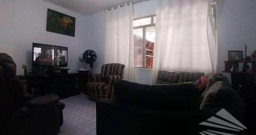 Casa à venda, 157 m² por R$ 450.000,00 - Vila Jaboticabeira - Taubaté/SP