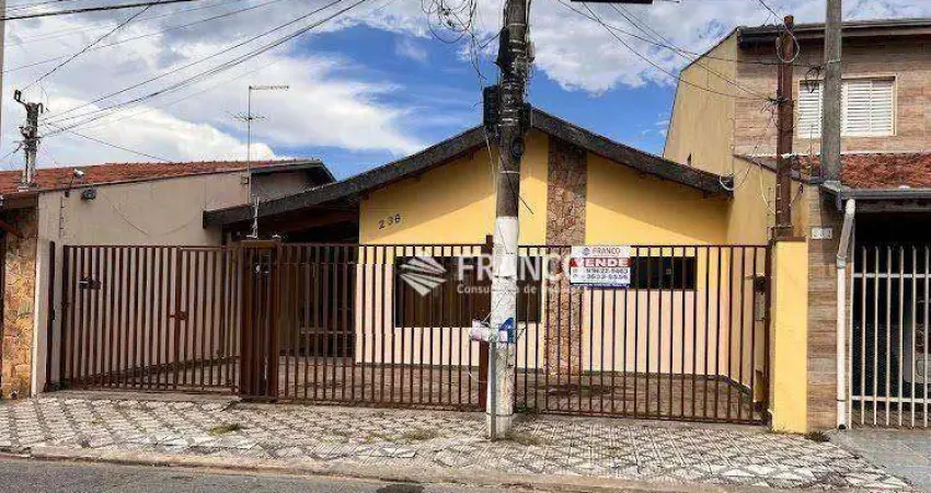 Casa com 3 dormitórios à venda, 320 m² - Vila São José - Taubaté/SP
