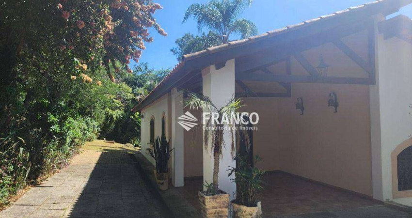 Casa à venda, 400 m² por R$ 1.800.000,00 - Condomínio Chácaras Cataguá - Taubaté/SP