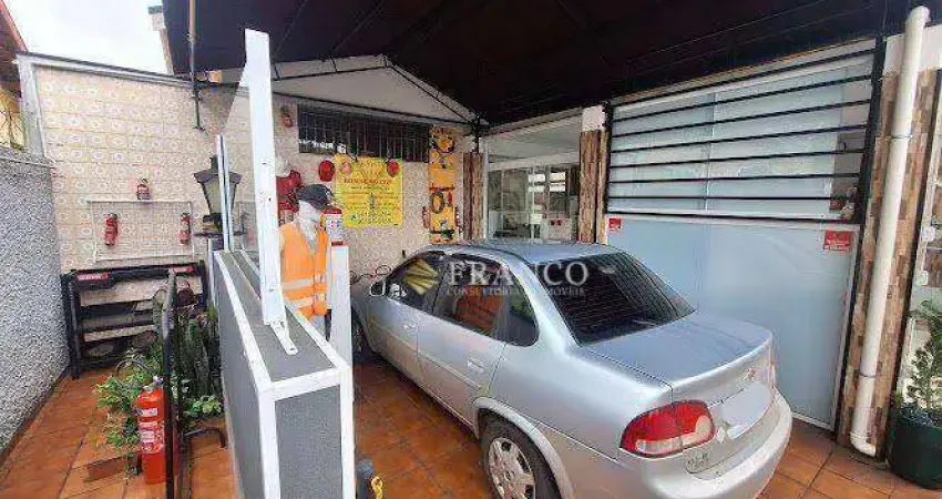 Casa com 3 dormitórios à venda, 144 m² por R$ 800.000,00 - Centro - Taubaté/SP