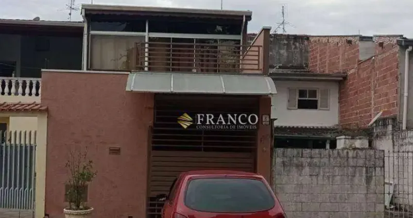 Sobrado com 3 dormitórios à venda, 105 m² - Cecap - Taubaté/SP