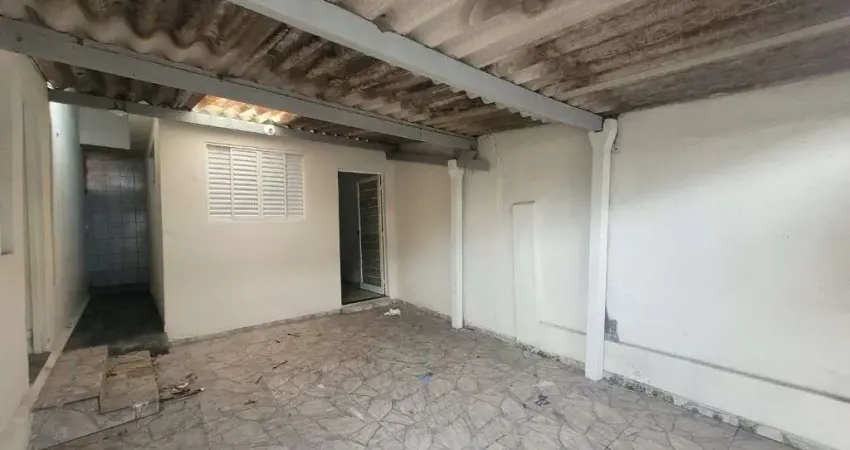 Casa com 4 quartos para alugar na Rua Humaitá, Centro, Taubaté