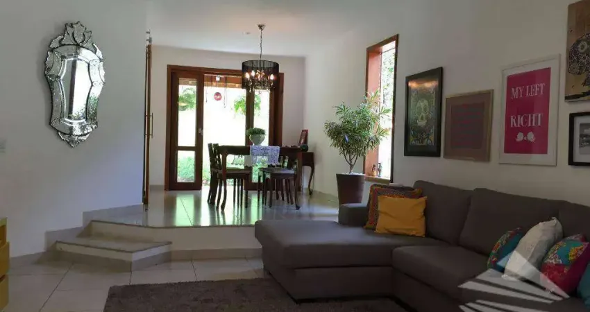 Casa com 3 dormitórios à venda, 150 m² por R$ 1.100.000,00 - Chácaras Cataguá - Taubaté/SP