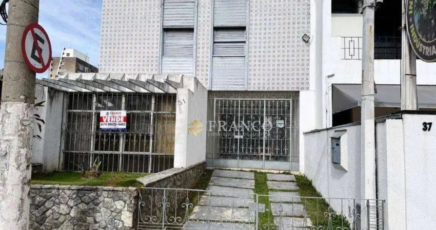 Sobrado com 3 dormitórios à venda, 166 m² - Centro - Taubaté/SP