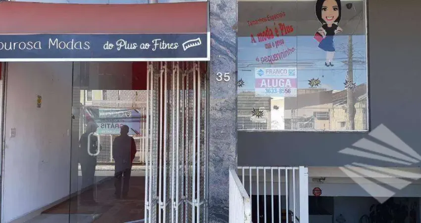 Ponto comercial com 1 sala para alugar na Rua São José, Centro, Taubaté