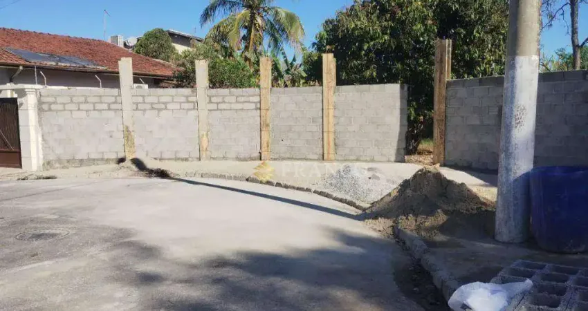 Terreno à venda no Village Tremembé, Tremembé