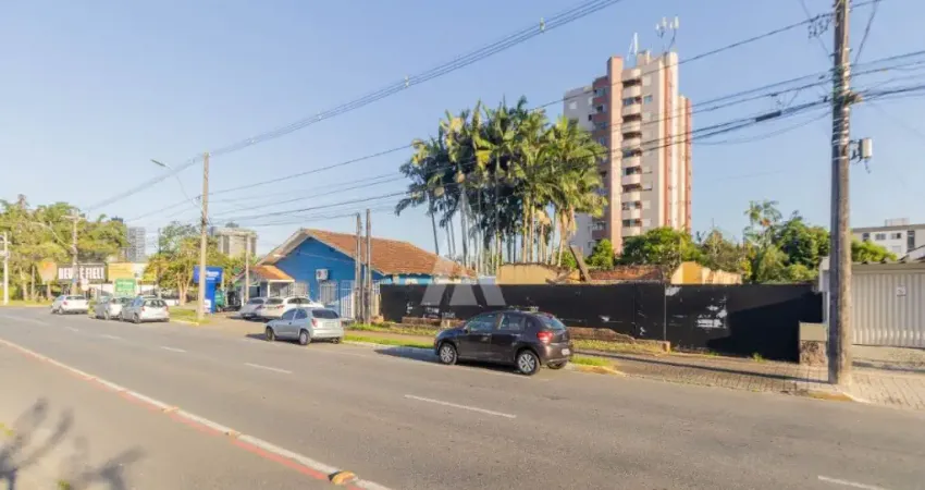 Excelente terreno com 516m² à venda no bairro América em Joinville - SC por R$ 1.395.000,00.