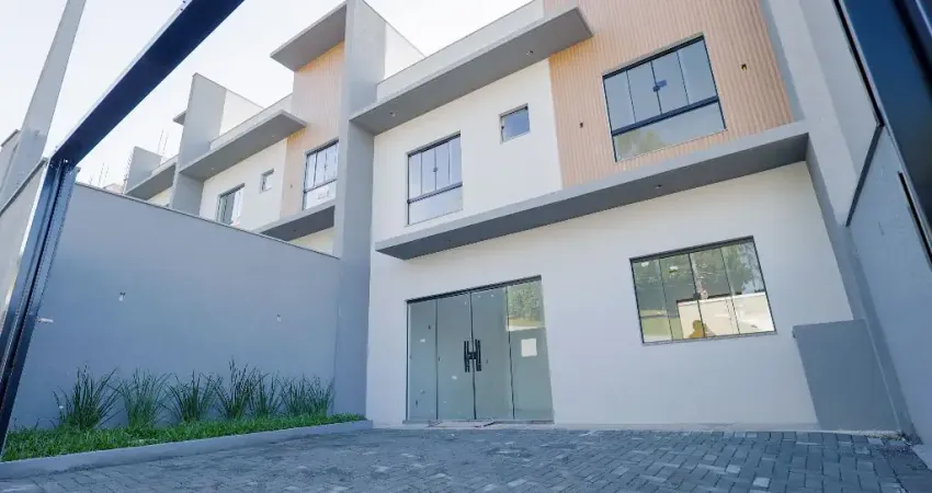 Sobrado Geminado com 1 suíte mais 2 quartos à venda no bairro Boa Vista em Joinville-SC por R$ 587.000,00