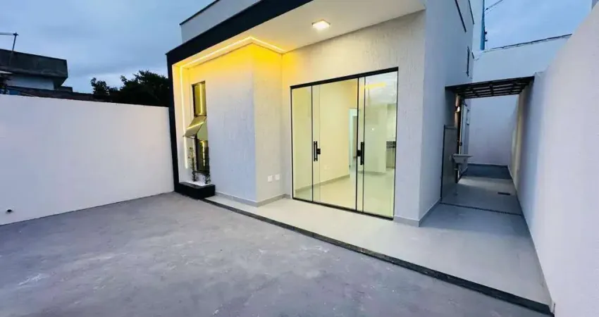 Casa Linear com 2 quartos (1 suíte) no Jardim Peró, Cabo Frio - RJ