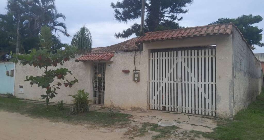 Casa à venda com 3 quartos (1suíte) - Areal, Araruama/RJ