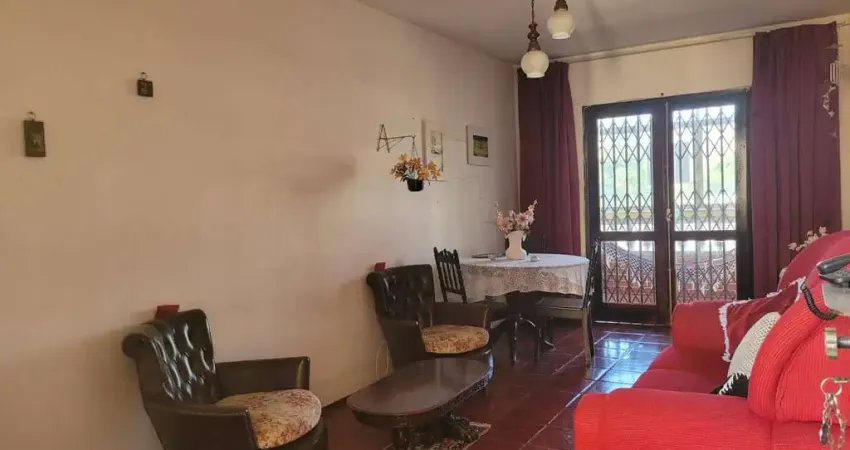 Apartamento à venda com 2 quartos no Parque Hotel - Araruama/RJ
