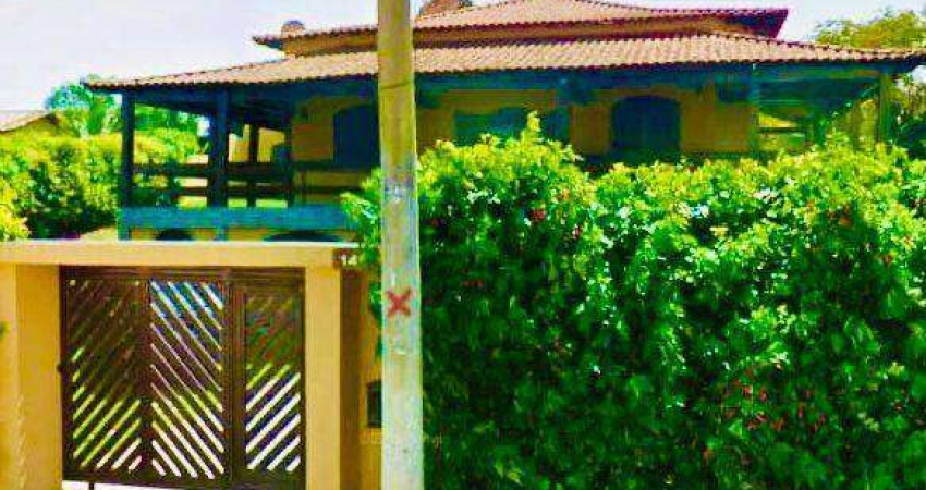 Casa com 5 quartos (2 suítes) e área de lazer na Vila Capri - Araruama/RJ