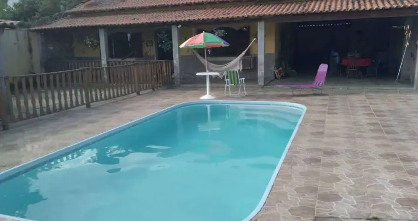 Casa à venda com 2 quartos + Àrea gourmet completa em Iguabinha/RJ