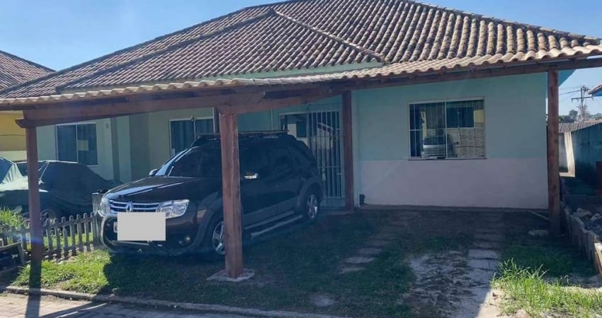 Casa com 2 quartos (1 suíte) em condomínio, Araruama/RJ