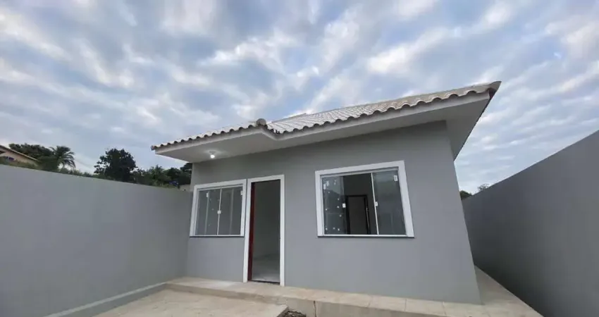 Casa com 2 quartos à venda no Outeiro, Araruama 
