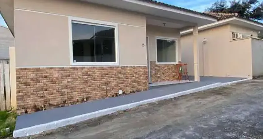 Casa com 2 quartos à venda no Outeiro, Araruama