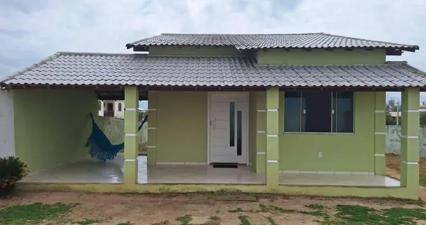 Linda casa de frente para praia + edícula à venda em praia seca,araruama/rj