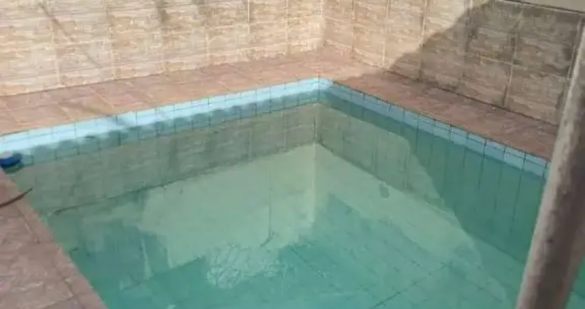 Casa com Piscina Mobiliada e Amplo Espaço Externo - Boa Perna