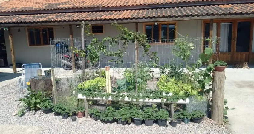 Casa com 1 quarto à venda na Rodovia Evádio Paulo Broering, 49, Passagem de Maciambú (Ens Brito), Palhoça