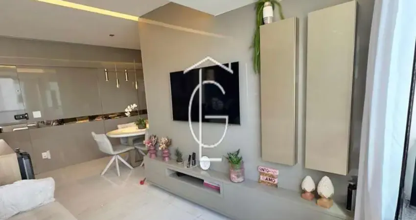 Belíssimo apartamento de 89m², reformado e 100% mobiliado no coração da torre