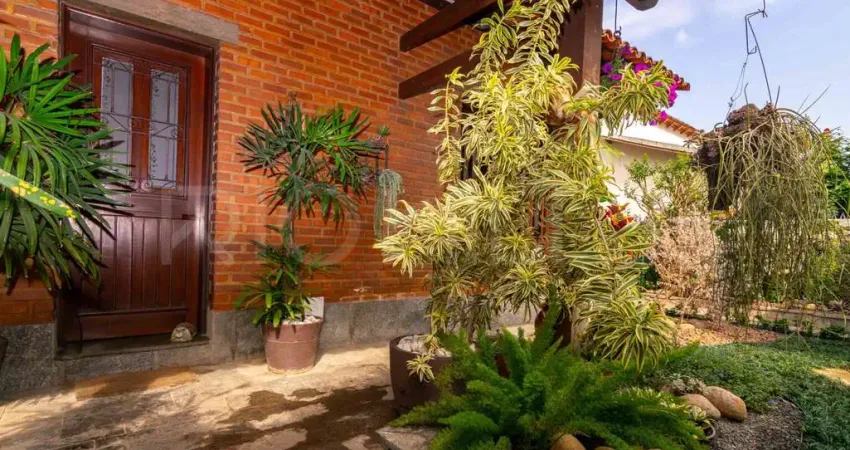 Casa Duplex de 5 quartos, com 350m², à venda em São Francisco, Niterói/RJ