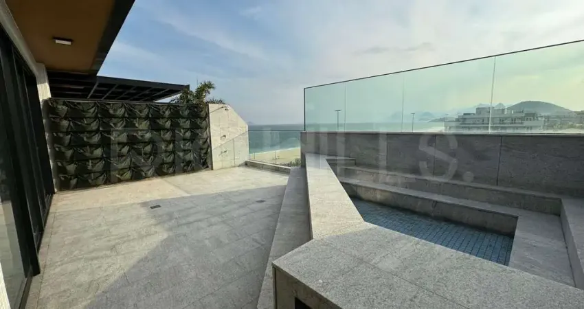 Apartamento Cobertura Duplex de 3 quartos, com 300m², à venda na Praia de Piratininga, Niterói/RJ