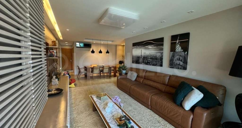 Apartamento de 4 quartos, com 155m², à venda em São Francisco, Niterói/RJ
