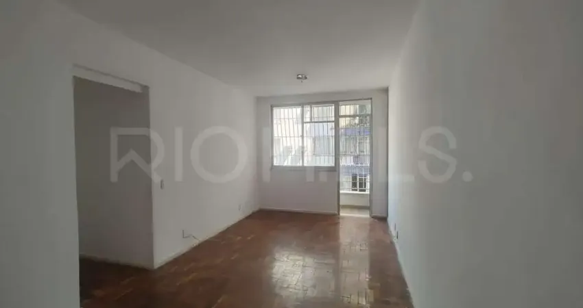 Apartamento de 2 quartos, com 75m², à venda em Santa Rosa, Niterói/RJ