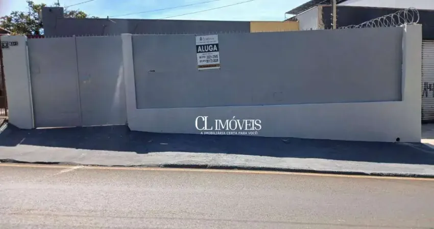 Casa com 3 quartos para alugar na Avenida Duque de Caxias, Centro, Londrina