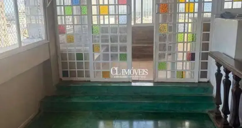 Cobertura central, 4 dormitórios sendo 1 suíte, completo de armários, 3 sala, banheiros, cozinha planejada, 2 garagens - r$ 1.700.000,00