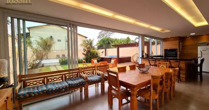 Imperdível: Casa Mobiliada à Venda no Bom Clima, Chapada dos Guimarães-MT - 3 quartos, 3 suítes, 3 salas, 200m² de área