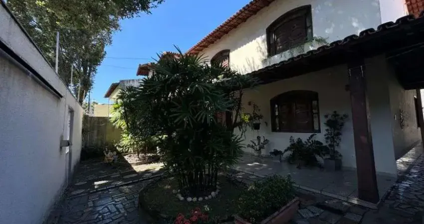Casa 5 dormitórios , 340 m² por R$ 2.700.000 - Morada de Camburi - Vitória/ES.